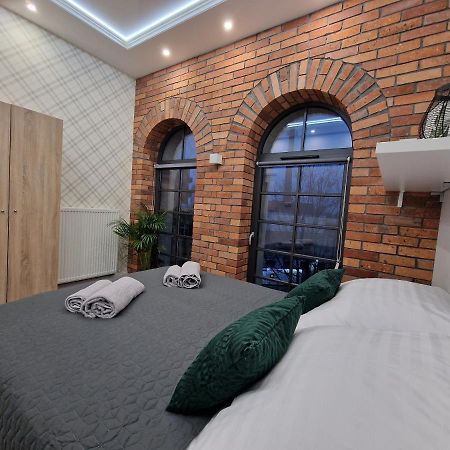 Microhotels Fabryczna 17 Zielona Góra Kültér fotó